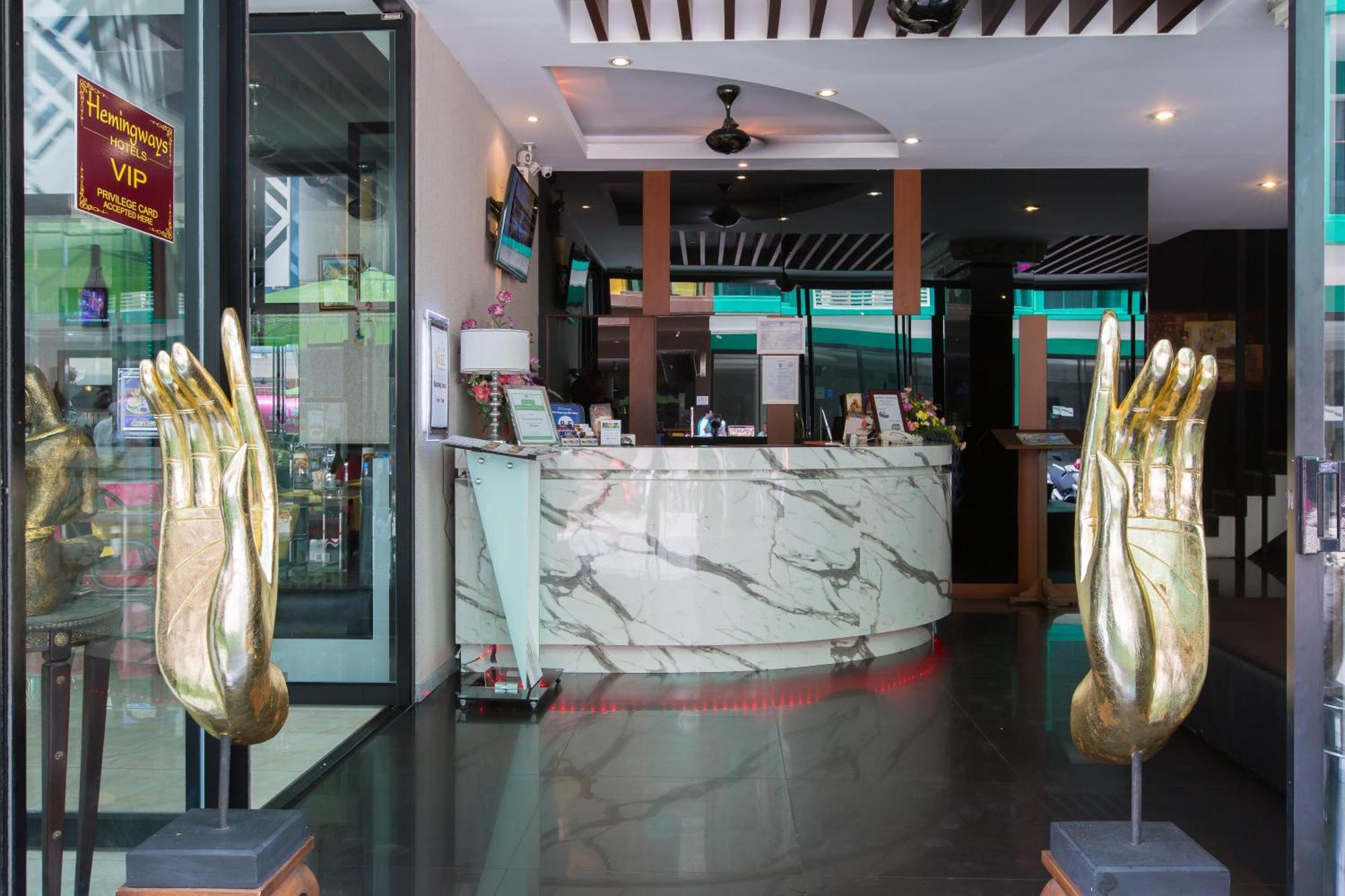 Hemingways Silk Hotel Patong Bagian luar foto